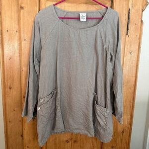 Match Point Long Sleeve Oversized Greige Linen Top Sz Large Eclectic & Classic